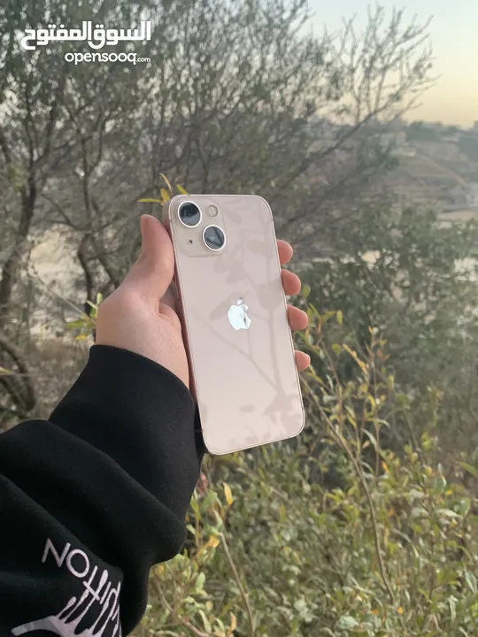 ايفون 13 ميني 128 جيجا مغير بطارية ومغير مجموعة اللوحة المنطقية اصلية يوجد خدوش بسيطة بطارية 91٪