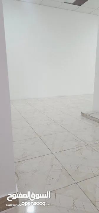 مكتب كبير للإيجار.بسعر مغري