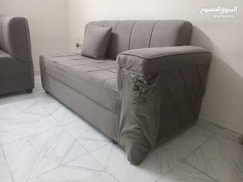 كورنر طاولة طعام اسرة خشب بيع مستعجل