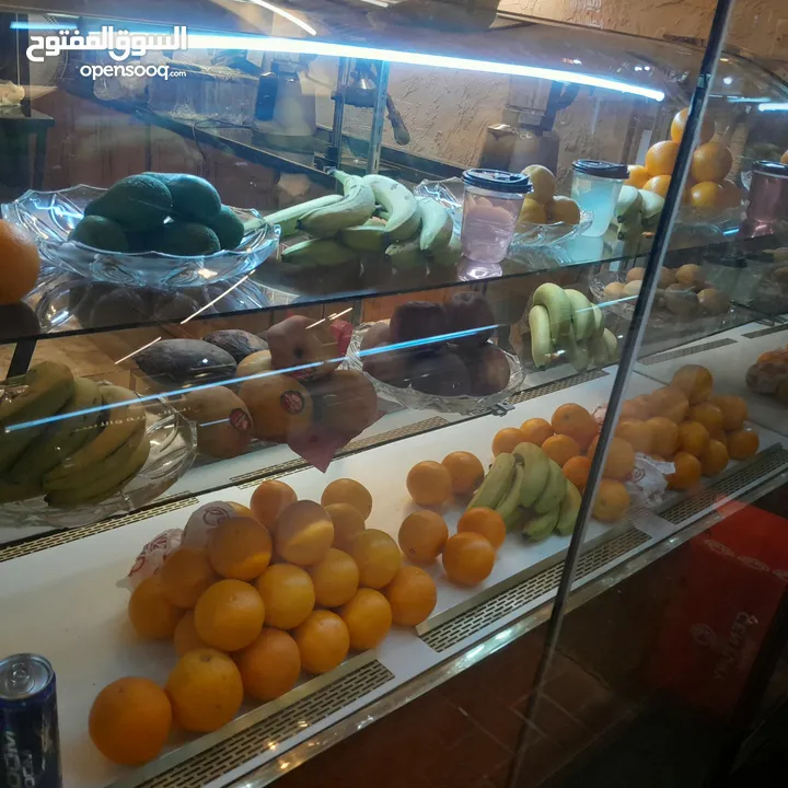 ثلاجه عرض خضار وفواكه وحلويات