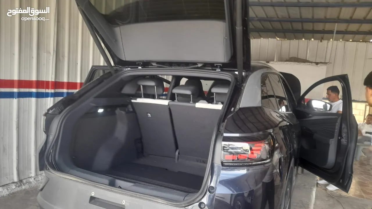 Volkswagen ID4 PURE+ للبيع