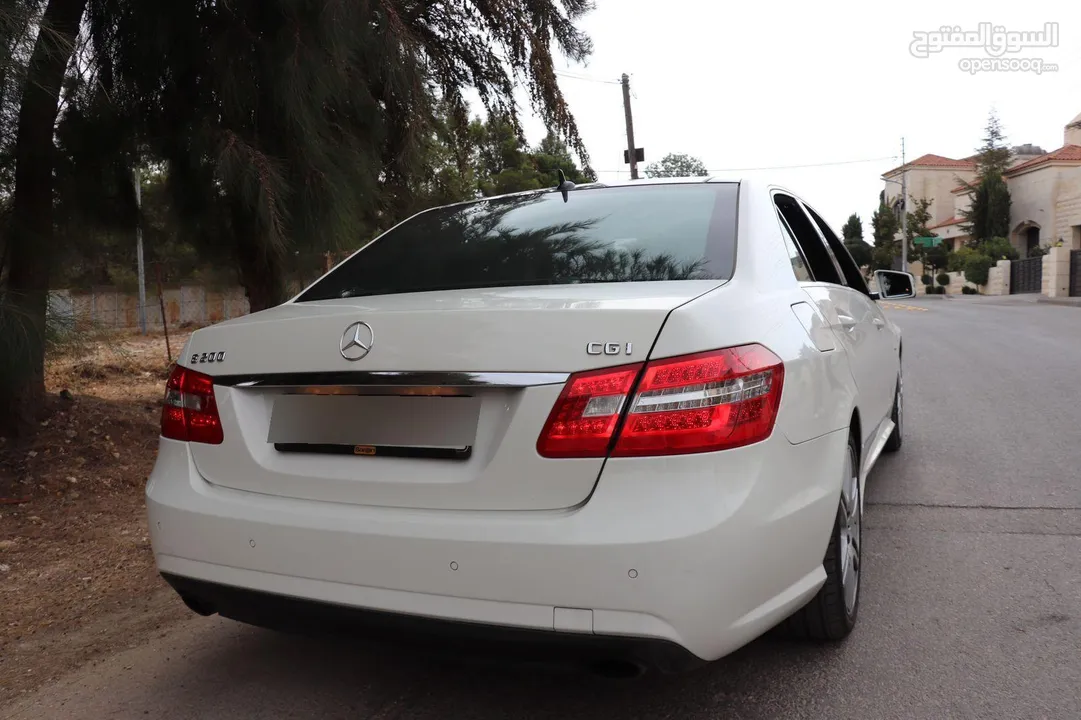 Mercedes-Benz E200 AMG kit 2010.