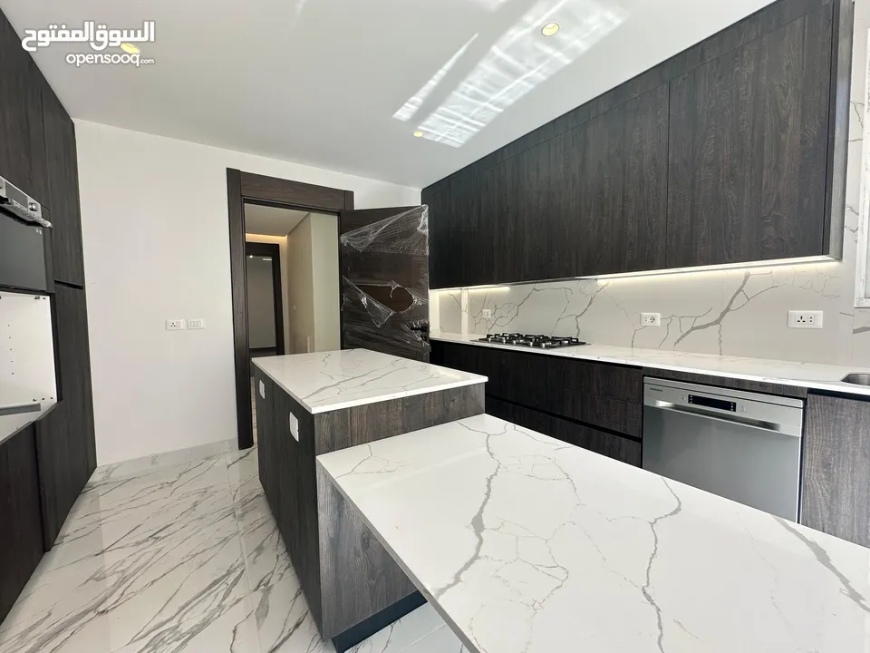 شقة شبه مفروش للايجار في عبدون ( Property 39074 ) سنوي فقط