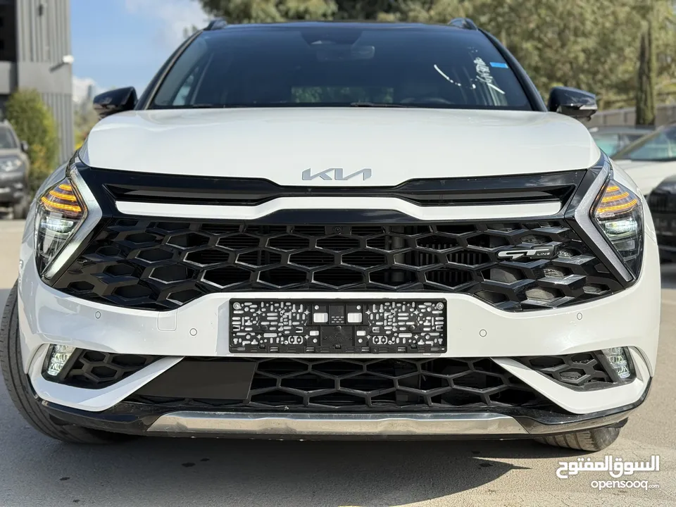 كيا سبورتاج GT Line ترخيص 2022 محرك 1600 هايبرد  جير أوتوماتيك 240 حصان