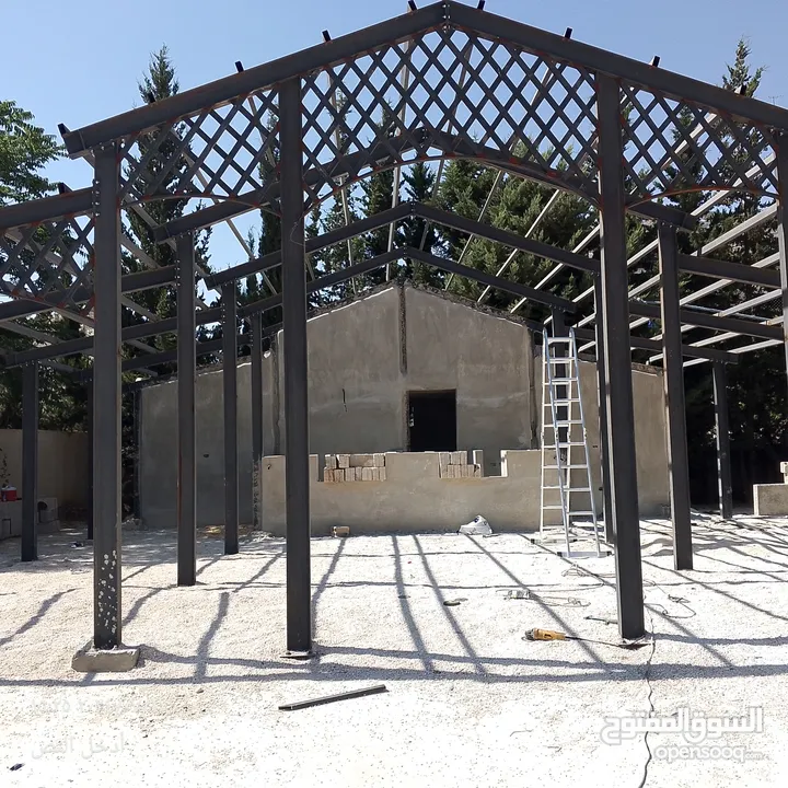 هنجر مطعم او كافيه او منزل)  Structural steel  للبيع .جديد ، لم يستعمل .. H ,90 kilograms ل  وزن كل
