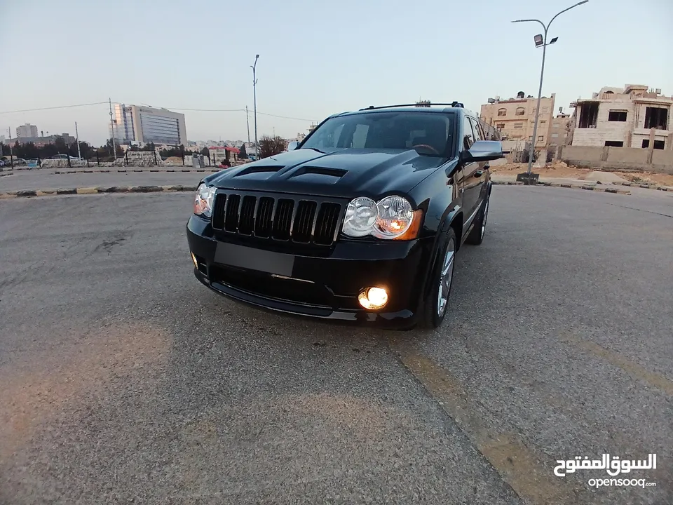 جيب شروكي 2006 هيمي 5700cc محول بالكامل SRT بحاله ممتازه للبيع بسعر 10000 دينار