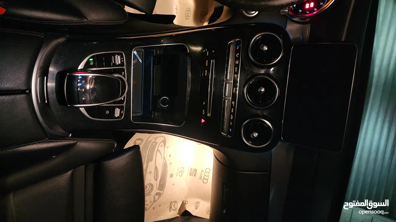 MERCEDEC BENZ C200 YEAR 2017 سيارة مميزة جدا جدا 6 انظمة قيادة السعر على الكاش فقط والسعر نهائي ..