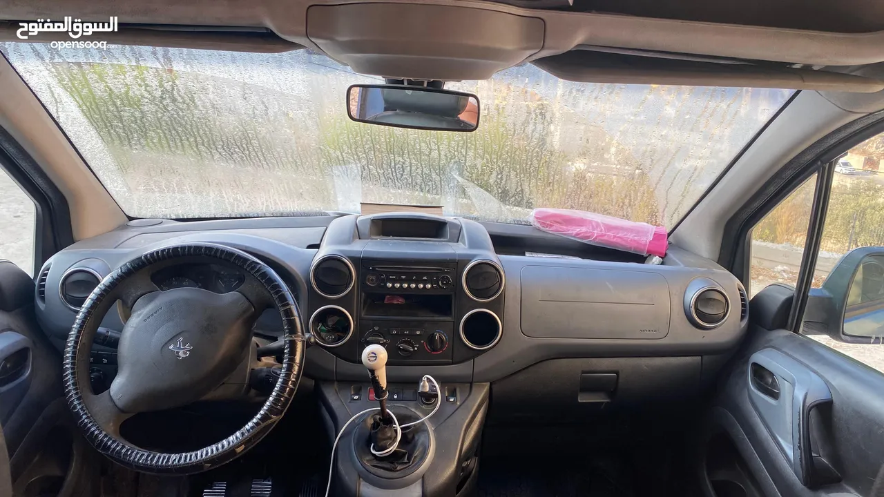 بيجو براتنر 2012  للبيع كاش