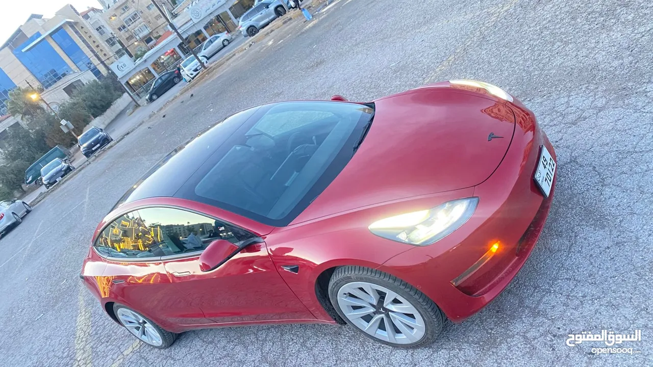 Tesla model 3 2022 standard plus/7 جيد / اتوسكور A/ عداد قليل كاش وبالاقساط