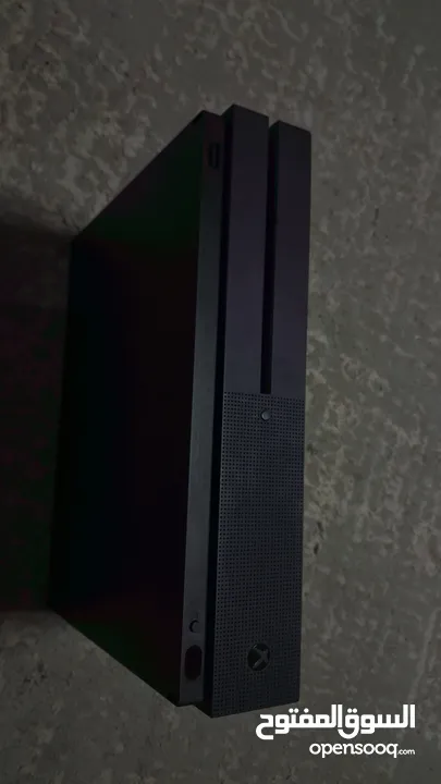 Xbox  One  S