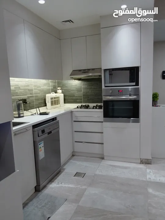 شقة فندقية متميزة للإيجار في برج داماك-العبدلي بخدمات فندقية  damac tower in abdali