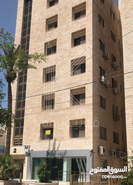 مكتب - عيادة فاخرة للايجار في جبل عمان