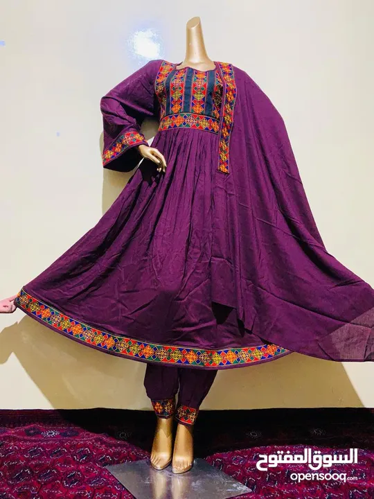 Hand-embroidered women's clothing ملابس نسائية مطرزة يدويا