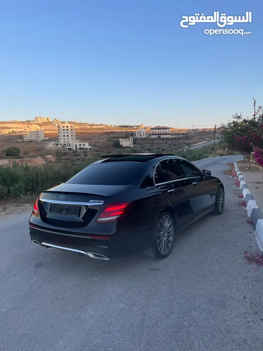Mercedes benz E300 بحالة الوكالة