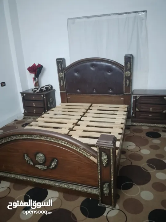 غرفتين نوم و طقم كنب للبيع