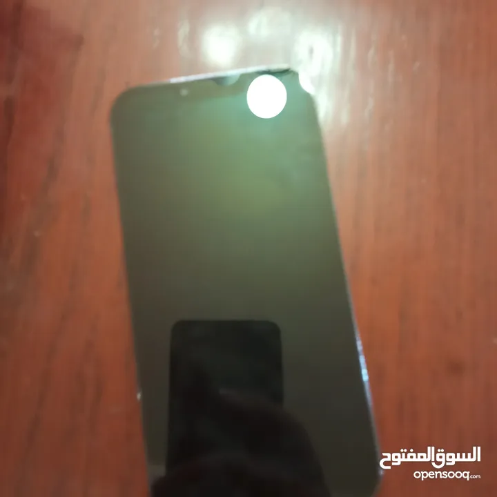ايفون 13 برو ماكس مستعمل سنه وكاله شاشه مكسوره