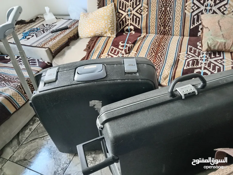 شنط سفر للبيع مستعمل نظيف في القويسمه عده أحجام كبير وصغير ووسط عده خامات