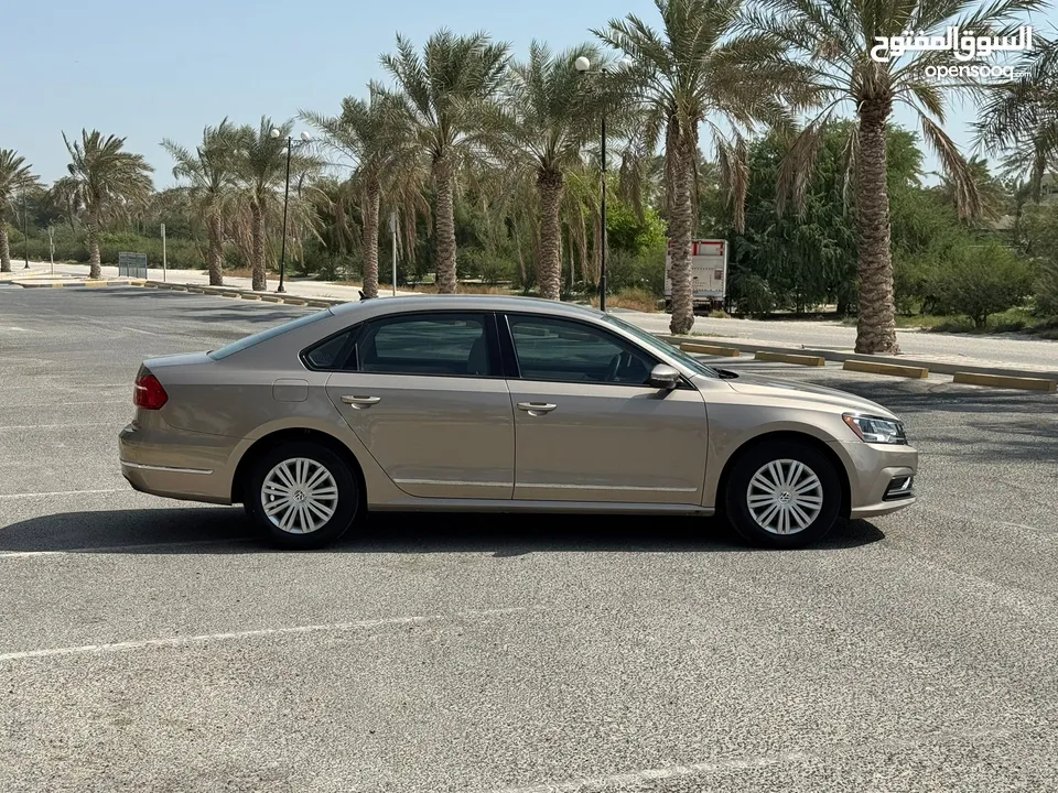 Volkswagen Passat 2016 (Beige)