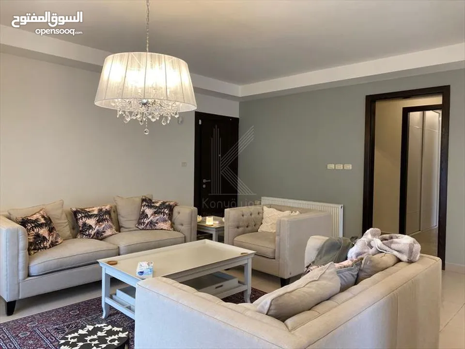 شقة فاخرة للبيع في رجم عميش