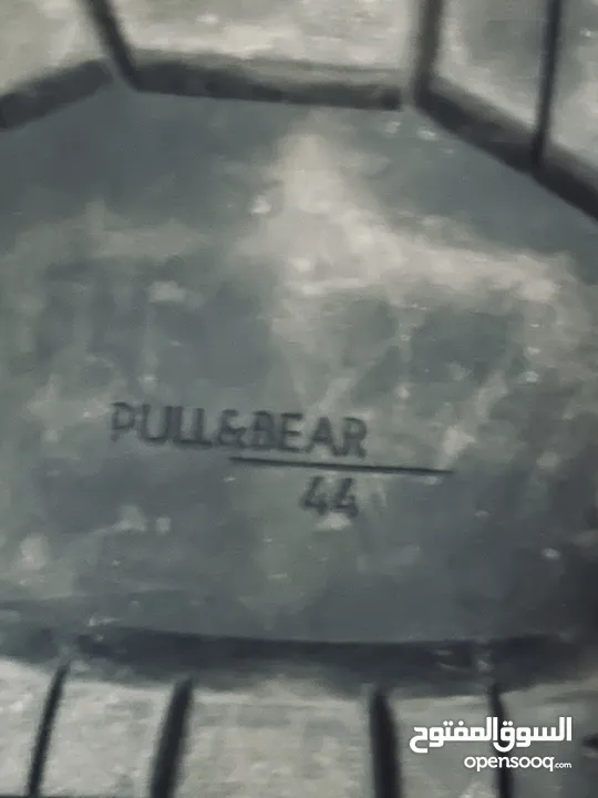 حذاء زيتي pull&bear نمرة 44 مستعمل بحالة اكثر من جيدة