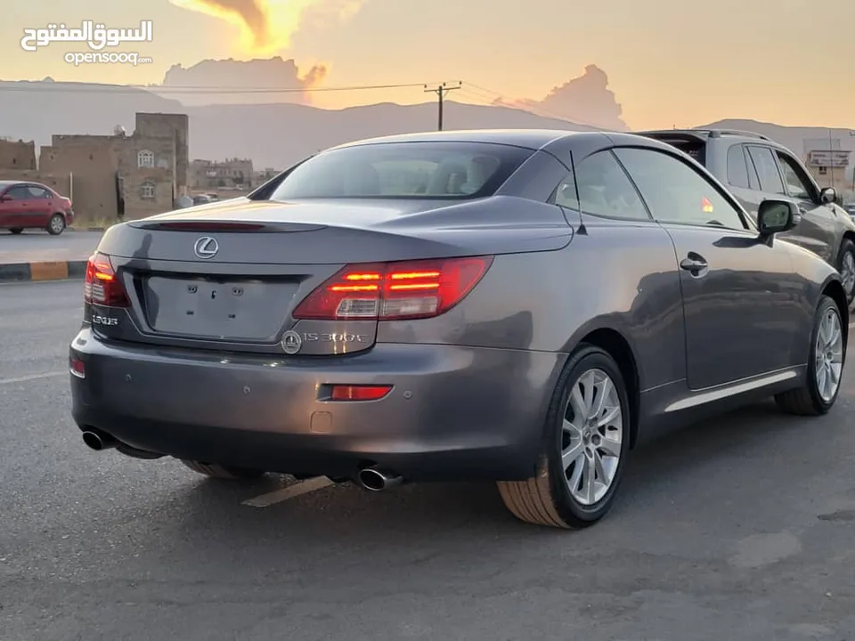 لكزس 2013  وارد الكويت كوبيه Lexus_is_300c  اعلئ فئه شيه جديد