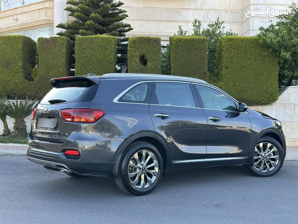 KIA SORENTO (SX) 2019 وارد الوكالة قاطع  مسافة 80 الف كم فل كامل اعلى صنف فحص كامل