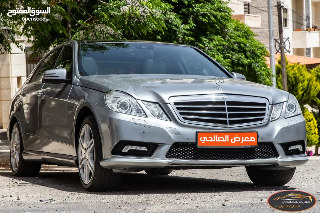 Mercedes E200 2010 Avantgarde Amg kit   السيارة وارد الشركة و قطعت مسافة 174,000 كم فقط