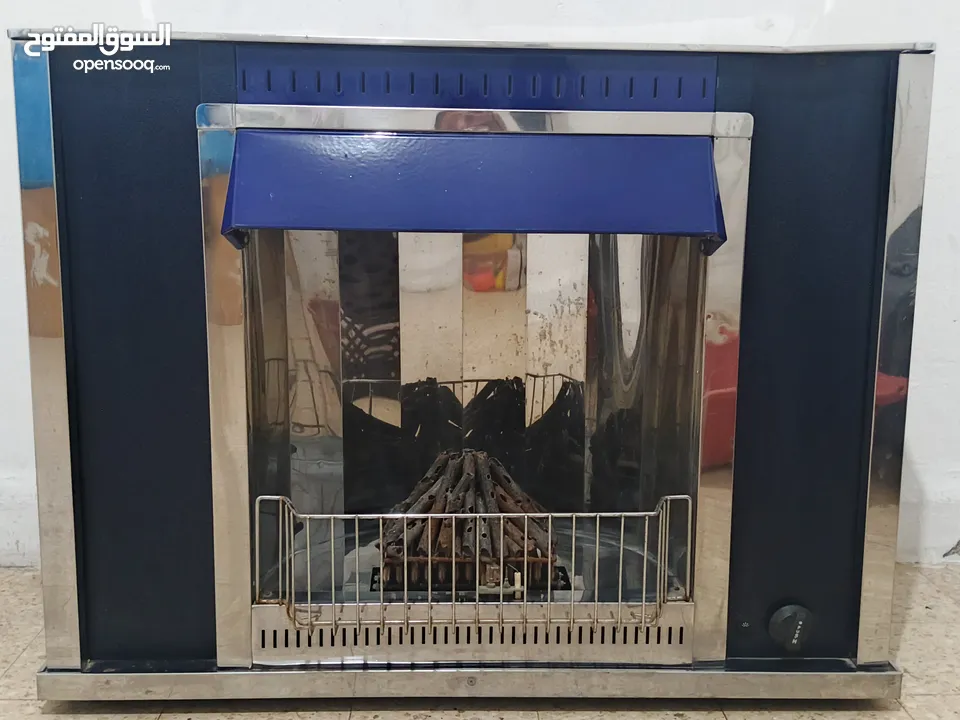 صوبة فير بليس استخدام بسيط    القياس عرض115/ارتفاع90/بعمق55  للبيع 70دينار وللشرا ما بقصر معو ان شاء