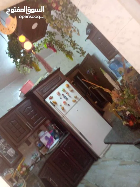 اعلان طقم كنب مستعمل للبيع بحالة جيدة