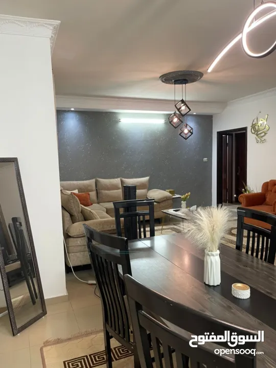 شقة مفروشة للاجار في شارع عصيرة