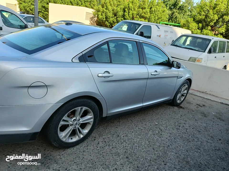 Ford Taurus 2013