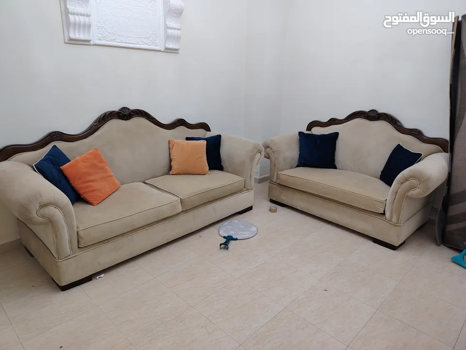 طقم كنب سبع مقاعد للبيع