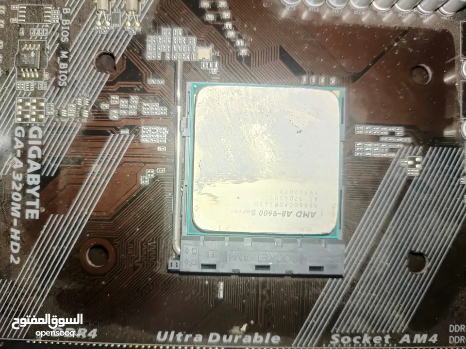 لوحه مع معالج اللوحه :Gigabyte GA-A320M-HD2 المعالج :AMD A8-9600