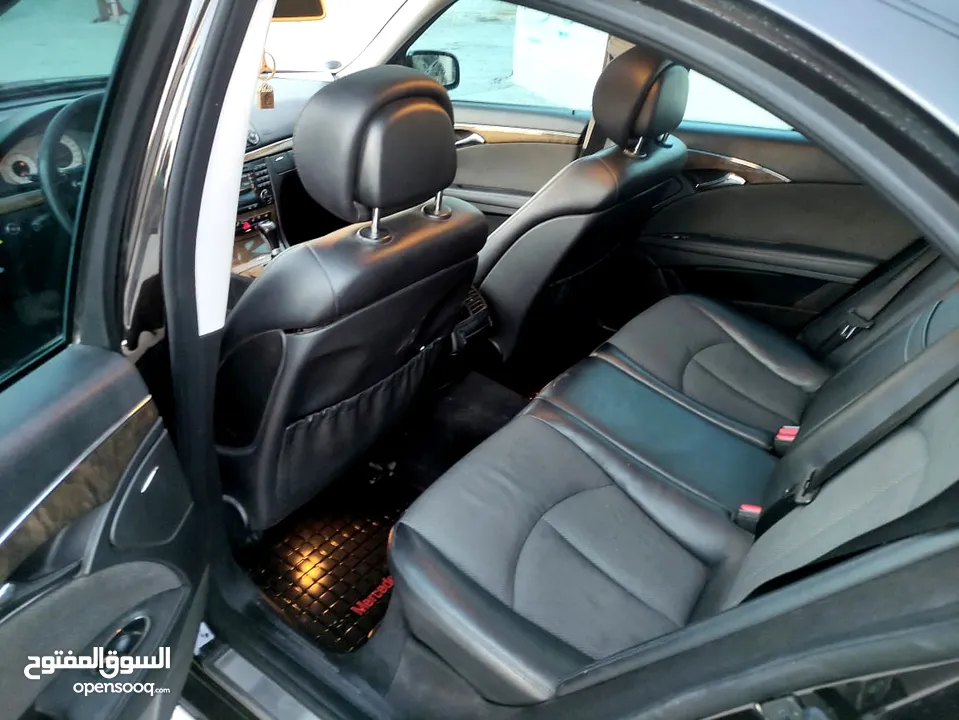 MERCEDES  BENZ  E200 KOMPRESSOR
