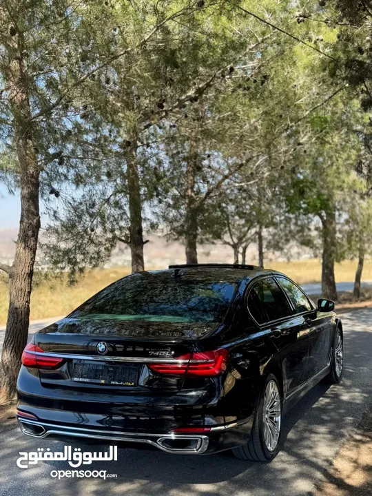 BMW 740i///2016  السيارة  فل الفل اضافات  فحص نخب نخب  بي ام دبليو
