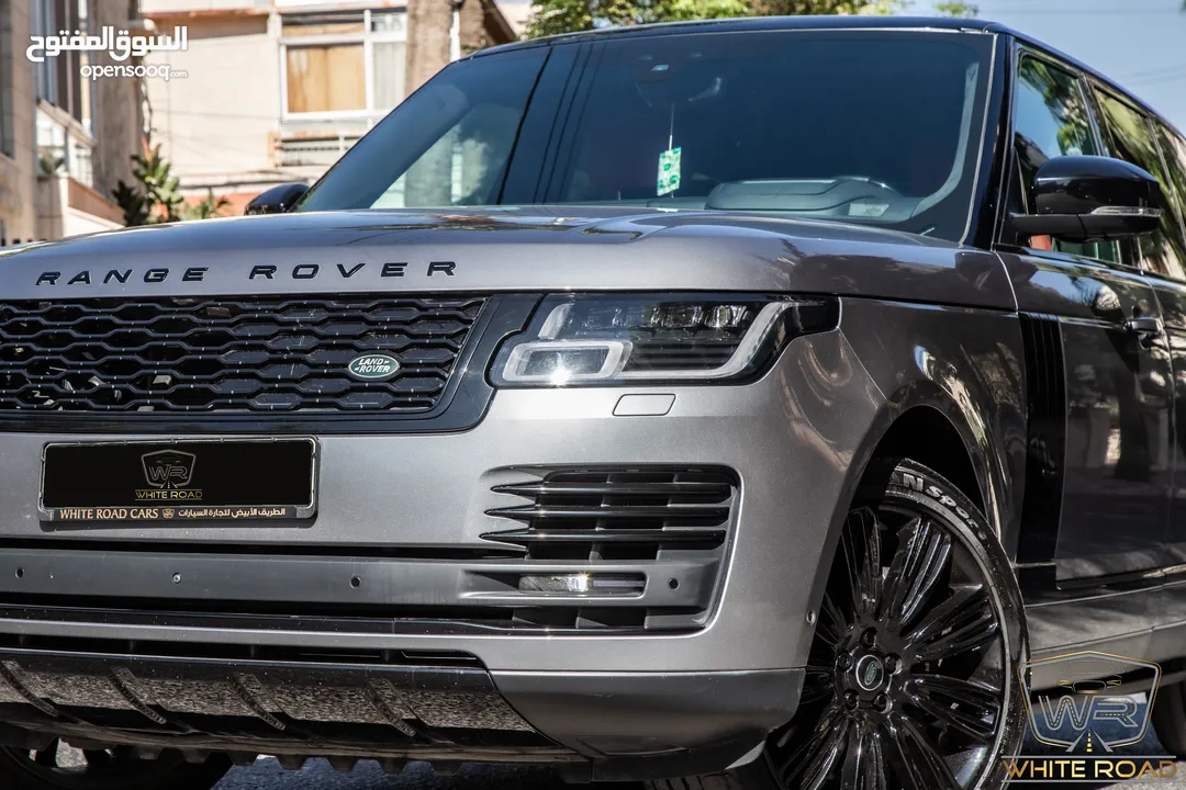 Range Rover Vogue 2020 Autobiography Plug in hybrid Black Edition   السيارة وارد المانيا