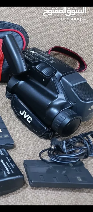 كاميرا فيديو كاست JVC