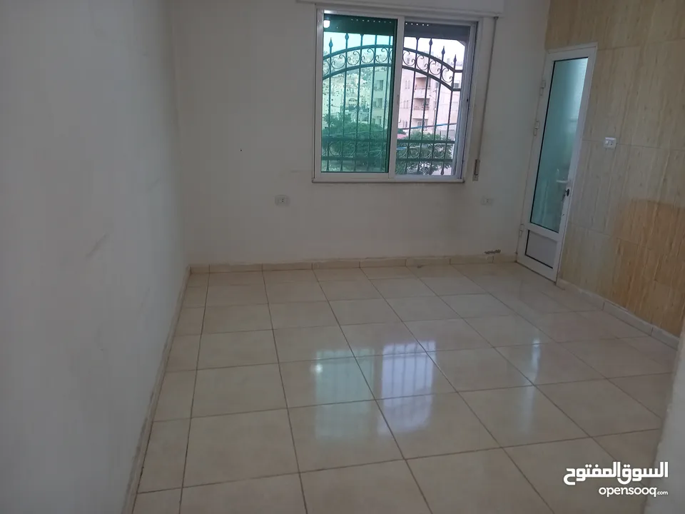 شقه للبيع بسعر مغري من المالك مباشره