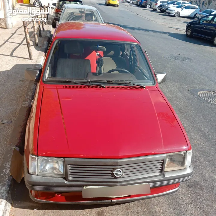 اوبل كورسا للبيع موديل 1986