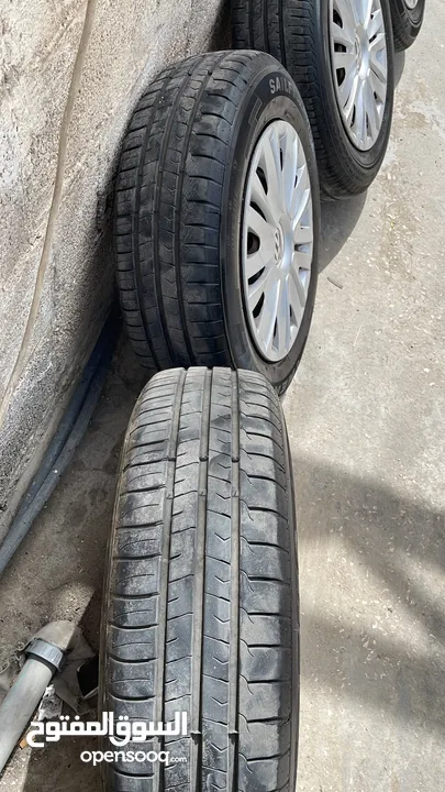 جنط حديد 15 مع كوشوك قياس 195/65/15 مع طاسات الشركةشركة بحالة الوكالة