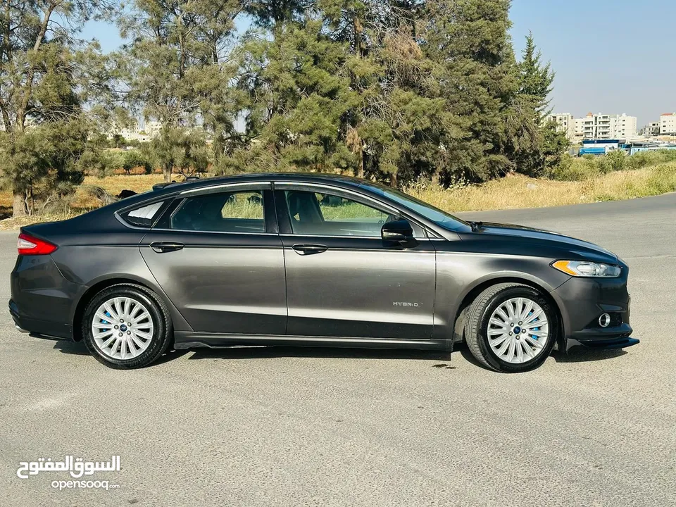 فورد فيوجن 2016