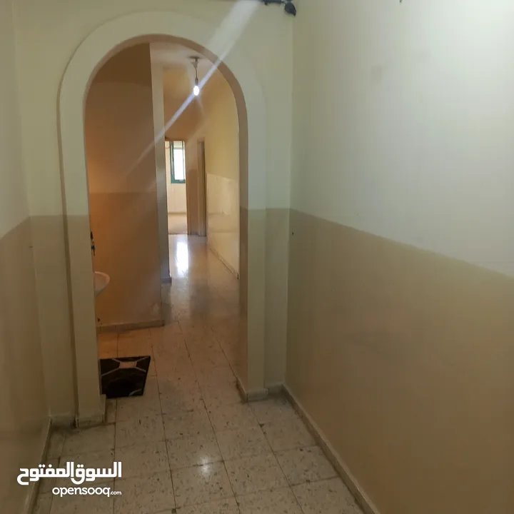 شقة غير مفروشة للايجار