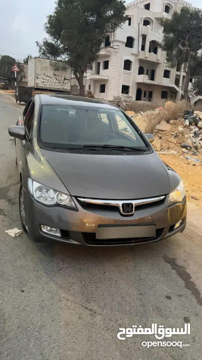 هندا سفيك 2008عداد 63000اف اصلي سيار ة ب