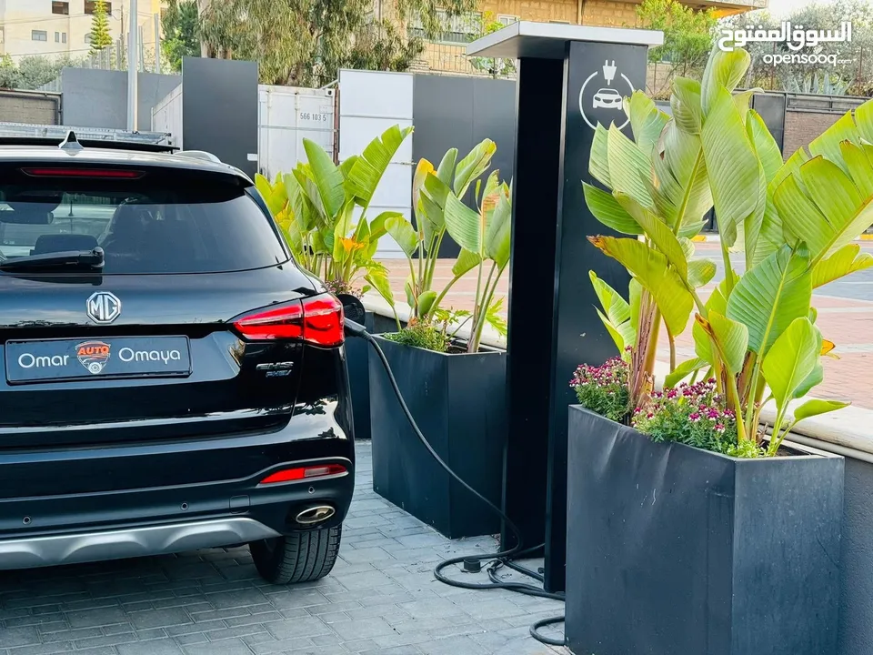 صيانة كاملة بشركة أم جيMG EHS PHEV  هايبرد وبلَغ-إن