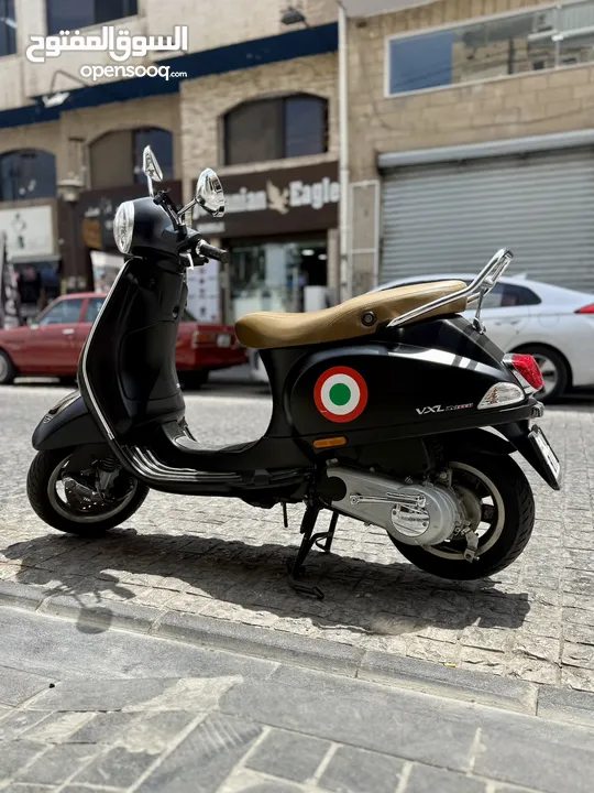 Vespa 2023 الإيطالي الفاخر / ماشي تليين فقط