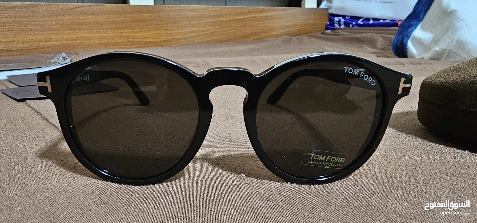 نظارة توم فورد اجمل اصدار جديدة للبيع بسعر مناسب مع كامل العدة واللوازم Tom Ford sunglasses