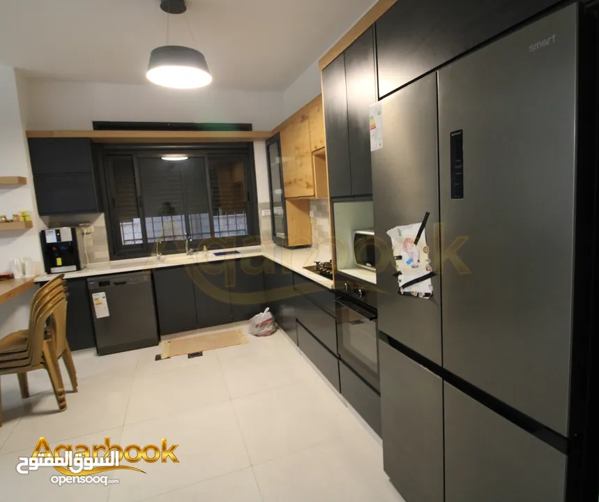 شقة فاخرة للبيع عين مصباح - شارع الكرمل