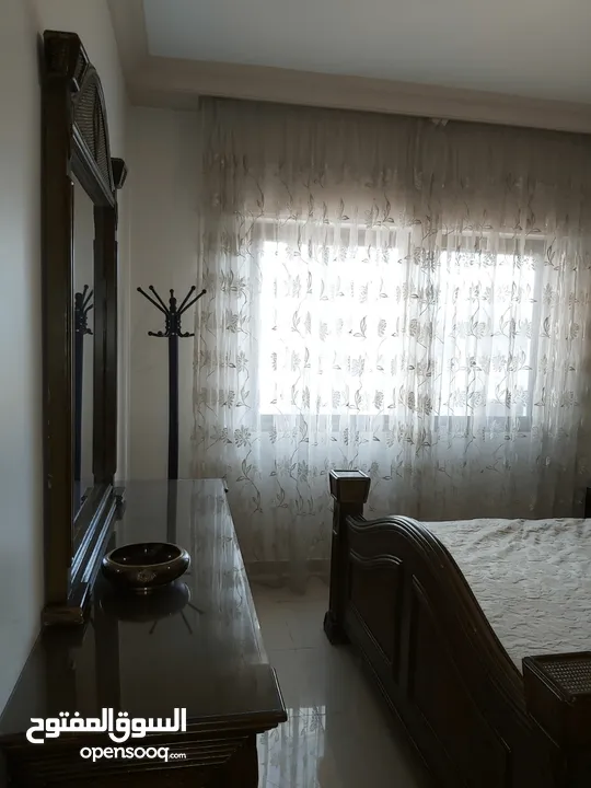 شقة فاخرة مفروش للايجار 3 نوم في دير غبار
