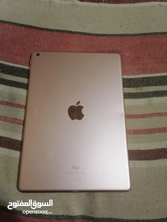 ipad 8 wifi  32giga touch replacement for working good