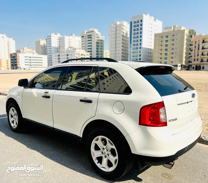 A Clean And Well Maintained FORD EDGE 2013 White GCC